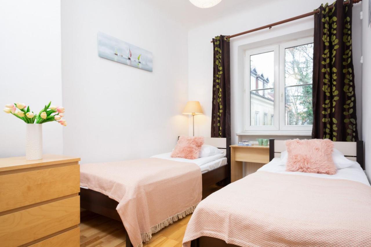 Warsaw New Town Apartments By Renters ภายนอก รูปภาพ